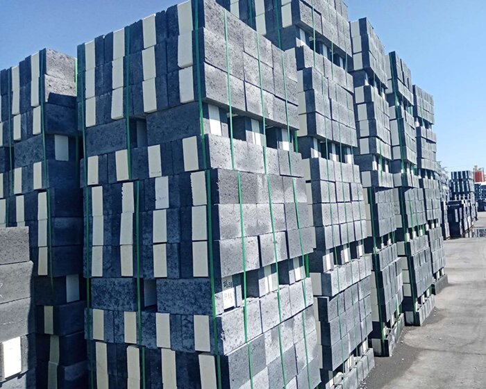 復(fù)合自保溫砌塊的施工工藝。
